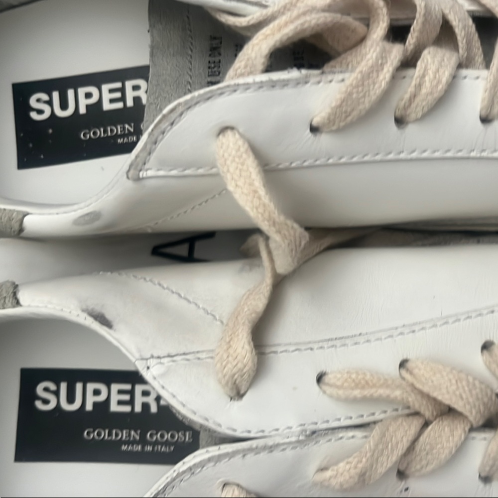 Golden Goose White /with Red Star Sneakers